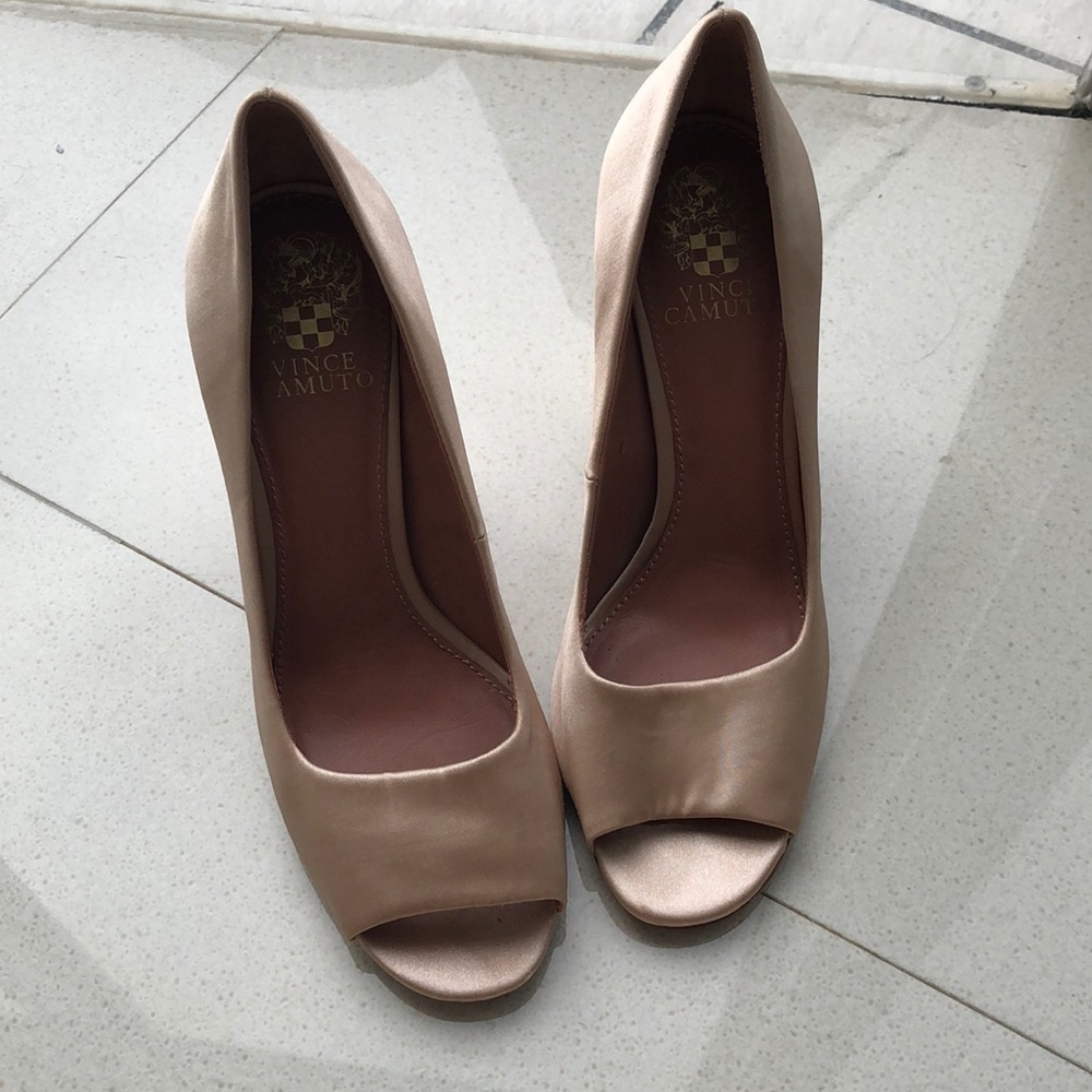 Gone donated Rose gold beige satin prom shoes
